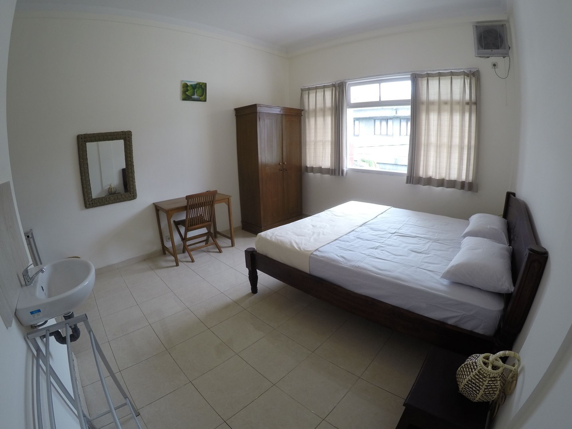 Palmyra Hostel Malang Exteriör bild